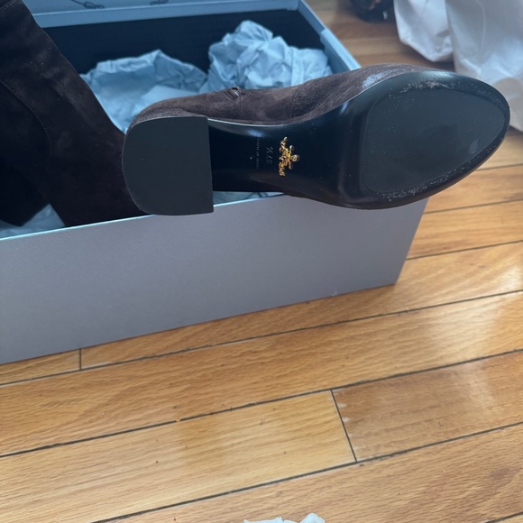 Boots - Picture 4 of 6